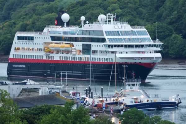 19 August 2022 - 06:35:25

----------------------
Cruise ship Maud returns to Dartmouth